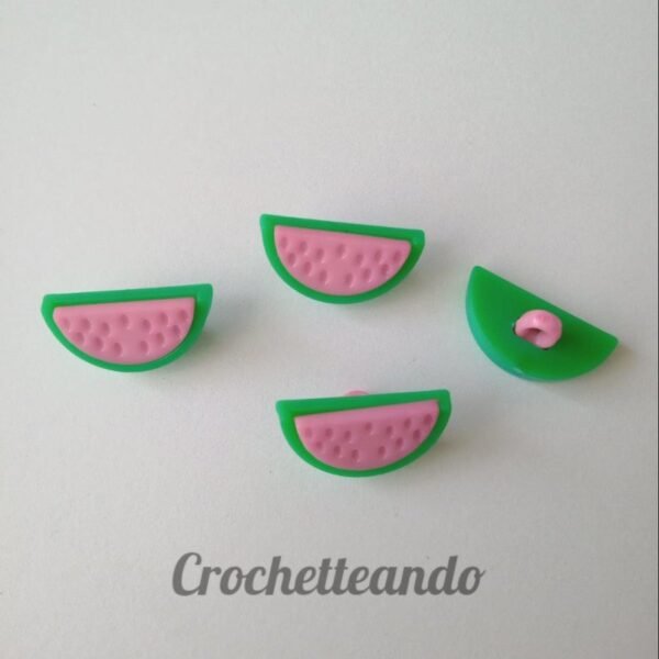 BOTON FORMA DE SANDIA ROSADO 20mm BOTON FORMA DE SANDIA ROSADO 20mm